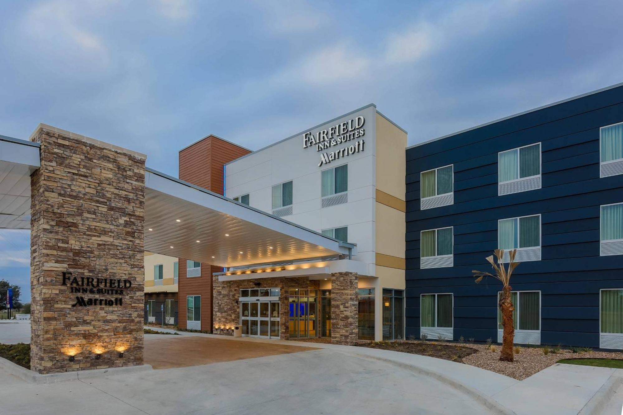 Fairfield Inn & Suites By Marriott Cuero Exterior foto